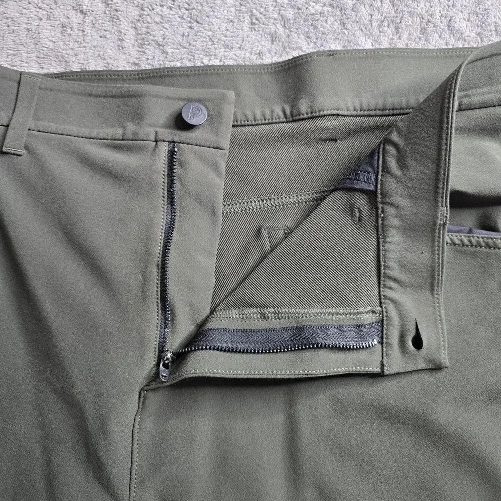 Public Rec 5 Pocket Dealmaker Pant Mens 42x30 (43x27) Green Straight Leg Golf